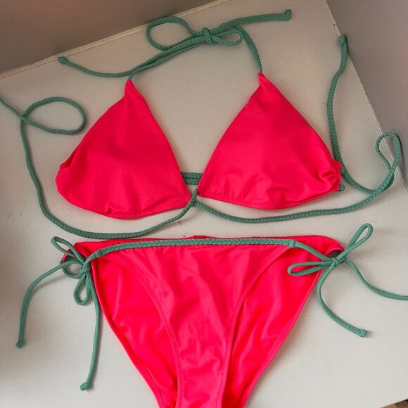 Victoria's Secret String Bikini Set (Size L / M) - Picture 1 of 5